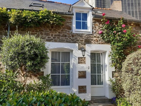 Clos de la Fontaine Dinard, entrée du 4