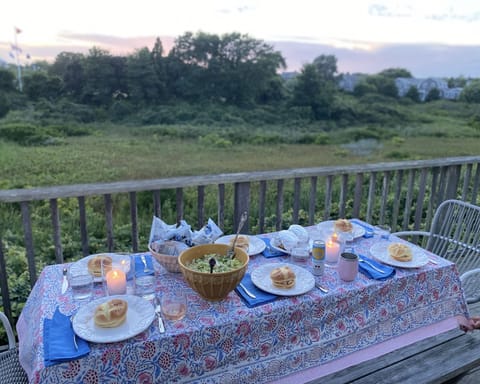 Outdoor dining