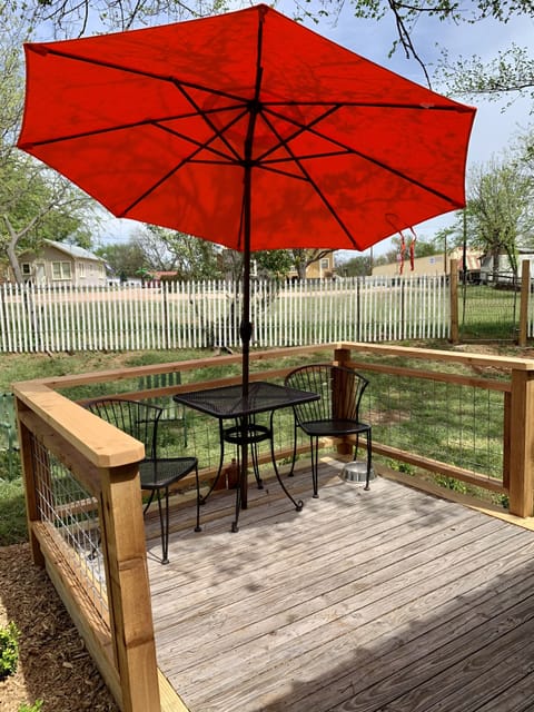 Enjoy the small deck/patio, breakfast or happy hour!