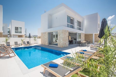 Villa VB2, Beautiful 4BDR Protaras Villa, Close to Fig Tree Bay Beach