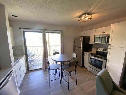 Kitchen & dining area.
