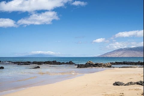 Beach nearby, beach towels