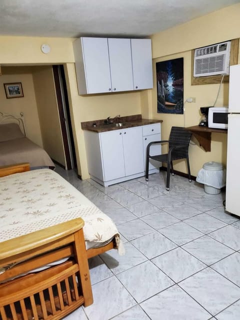 1 bedroom, free internet