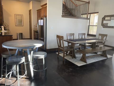 Dining - Seating for 10