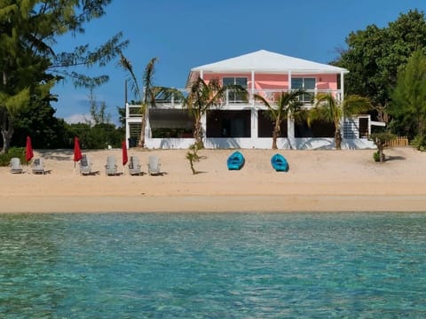 Beach | On the beach, sun loungers, beach towels