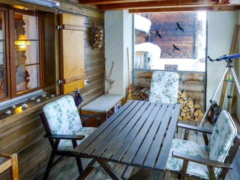 Picture Frame, Blue, Wood, Lighting, Interior Design, Building, Floor, Flooring, Hardwood, Real Estate