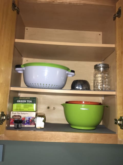 Microwave, coffee/tea maker, cookware/dishes/utensils