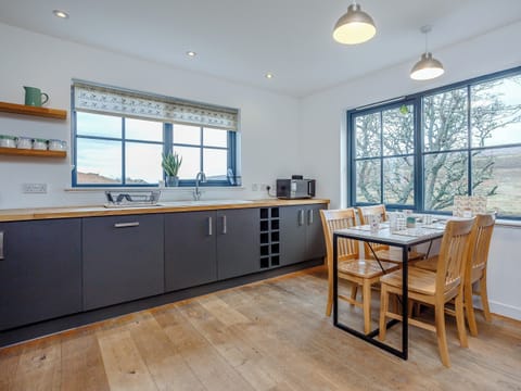 Kitchen/diner | Cliff Cottage, Applecross, near Strathcarron