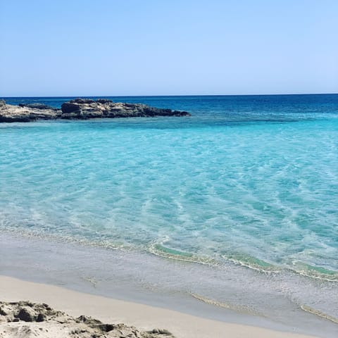 Beach nearby, sun loungers