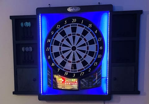Electronic dart board