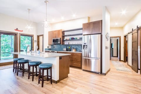 Open concept, perfect for gatherings!