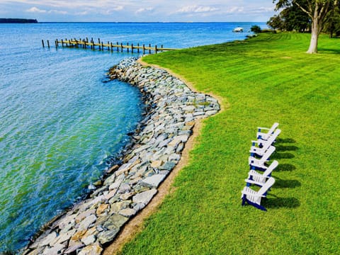 Sun loungers, beach towels