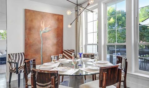 Dining room for 6 or 8