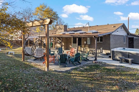 There is a covered patio, barbecue and plenty of seating in the fenced in backyard.  Plenty of dog amenities: leashes, food and water bowls, poop bags, towels for dogs.