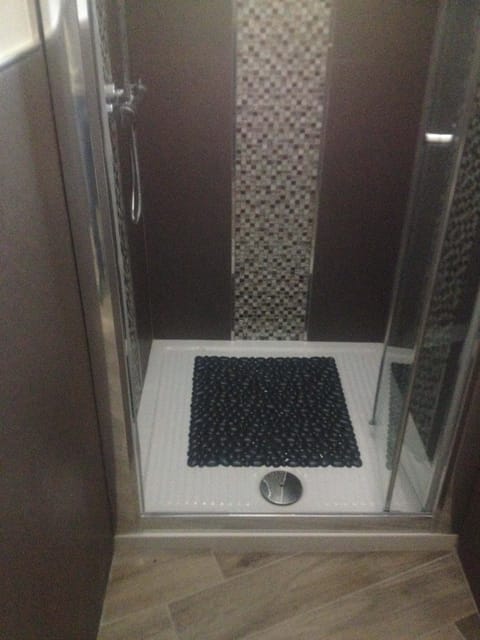 Shower, bidet