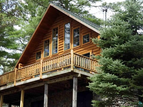 Gorgeous real log cabin!