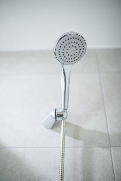 Hand-held showerhead