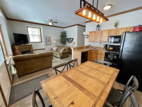 All 3 units in this listing have the same floor plans, but different themes.