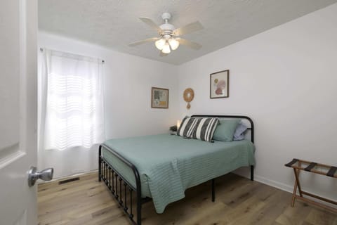 Here is our guest bedroom equipped with a queen size bed.