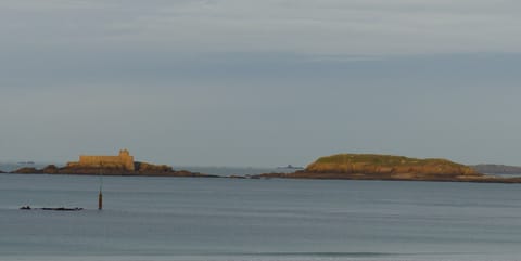 Beach nearby, sun loungers