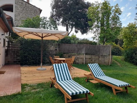 Cottage mit Garten Rosso 3