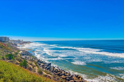 Beach | Beach nearby, beach towels