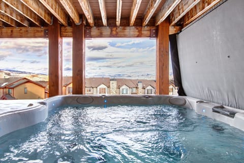 Indoor spa tub