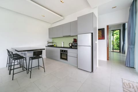 Seaview pool villa with maid on Kamala hills (15200)