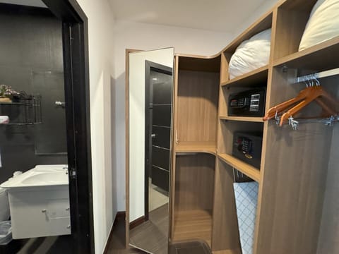 Convenient Kamala holiday home, great value! (11755)