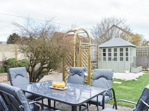 Patio | Och Moo at No. 47, Seahouses