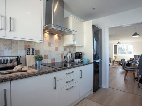 Kitchen | Dolphin Heights, Torquay