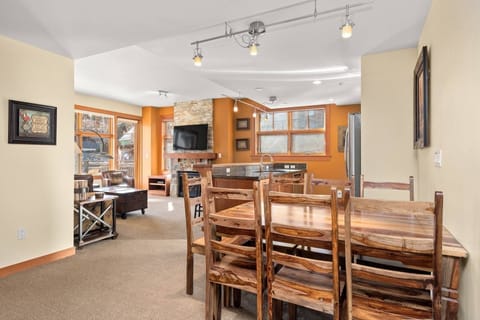 The open concept living/dining area is ideal for gathering your family and friends to enjoy some social time together.