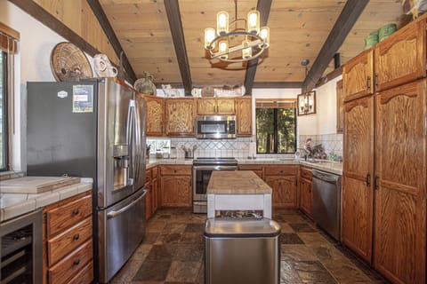 Thunder Lodge Kitchen