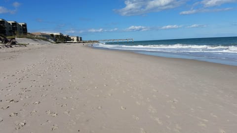 Beach | Beach nearby, sun loungers, beach towels