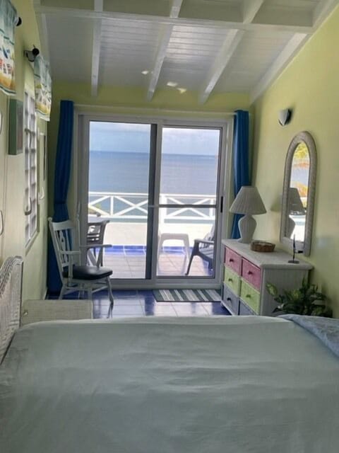 1 bedroom, in-room safe, iron/ironing board, free WiFi