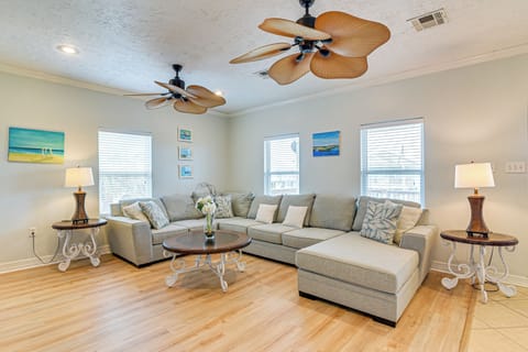 Crystal Beach Vacation Rental Home | 3BR | 2BA | 1,824 Sq Ft | Steps Required