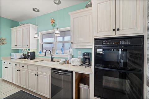 West End Girl Kitchen Appliances