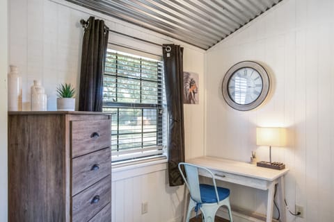 Cabin B: If you must, use us as your perfect remote workspace..