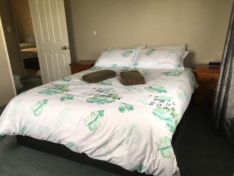 3 bedrooms, iron/ironing board, travel crib, free WiFi