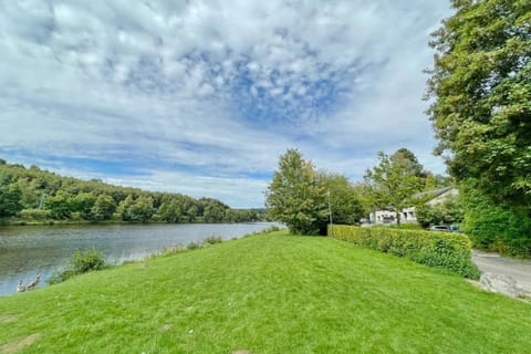 Region [summer] (>5 km)