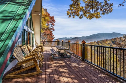 Grand Pinnacle's deck with stunning views