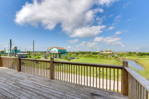 Private Deck | Charcoal Grill