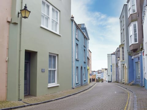 Exterior | Little Fishes, Tenby