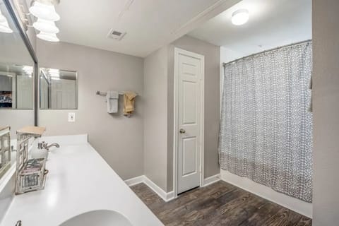 Combined shower/tub, hair dryer, towels, soap