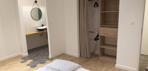 1 bedroom