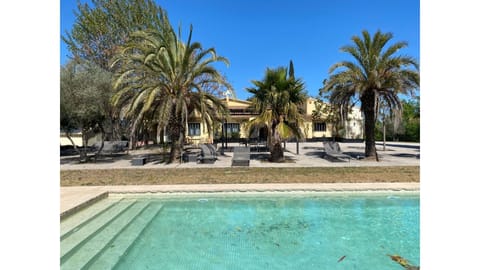 Indoor pool, outdoor pool