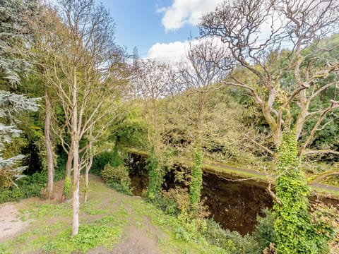 View | Waterside Lodge One - Ashgrove Country Park, Elland