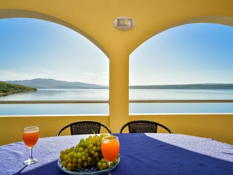 Table, Sky, Water, Tableware, Food, Outdoor Furniture, Shade, Interior Design, Yellow, Plate