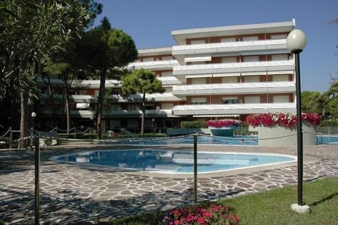 exterior swimming pool