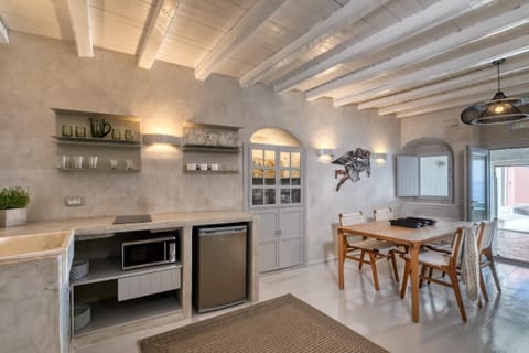 Kitchenette, mini fridge and basic kitchen essentials